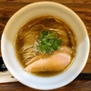 【今週のラーメン３３３４】 ラーメン 健やか （東京・ＪＲ三鷹） 冷やし煮干 ＋ 炊き込みご飯　〜いちいち痛快極まる個性感！パツパツ＆ニボニボ好きなら一回食っとけ！そんな冷やし煮干麺