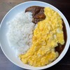 カレーにふわとろ卵