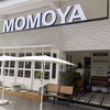 いま大人気の店「MOMOYA」