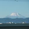 冠雪した富士山