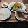 肉野菜炒め定食とハンドクリーム