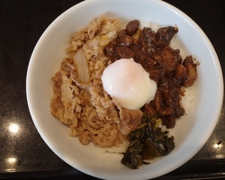 泉区加茂・吉野家で「牛魯肉飯（ギュウルーローハン）」//吉野家ならではの魯肉飯