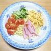 我が家の食卓ものがたり　冷やし中華　ごまだれ味　より。