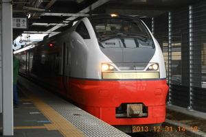 中学２年が行く弘前帰省。E2系０番台臨時はやて、701系ローカル、E751系臨時つがる、789系スーパー白鳥と485系白鳥。相鉄9000系とE217系、京成3500形、3050形やAE形等。