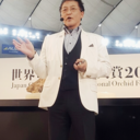 花は世につれ