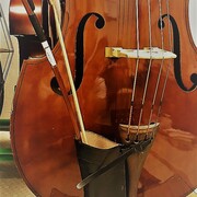 コントラバス  ウッドベース  弓ホルダー  ホルスター  キャメル 弓ホルダー – massimo