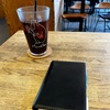 カフェと手帳写真