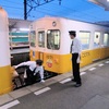 仏生山駅到着後に車両切り離す琴平線1070形1071-1072号