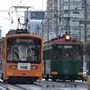 阪堺電気軌道 阿倍野(2022.1.9)  復元車 モ１６１、モ７０４ 並び／モ１６１ 天王寺駅前行き