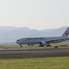 伊丹空港（千里川土手）で飛行機撮影