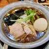 【今週のラーメン５０２８】らーめん 梶原（東京・千歳烏山）特製醤油らーめん ＋ ハートランドビール 小瓶　〜出汁の深い旨味と素朴な麺の甘味ハイバランス！特急停車駅からスグそこ徒歩圏！一度はいかが？