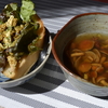 本日のスパイス料理（鶏ミンチカレーのサンドとなめこの八角スープ）