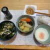 高野豆腐と煮干しのわかめスープ。野菜スープ。レンチン目玉焼き