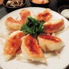 卵餃子のチリソースかけ