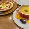 夜のココス。