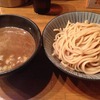 馳走麺 狸穴｜池袋｜もっちり太麺で魚介が強く粘度低め