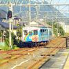 高松駅に向けて発車　瀬戸大橋アンパンマントロッコ列車