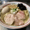 【今週のラーメン４４７６】 月曜日は煮干rabo （東京・永福町） 煮干らーめん ＋ 味玉 ＋ 和え玉　〜旨さ質実！ライトニボ感リッチな旨み！ゴクゴク飲み干す本格煮干！