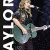 アメリカが生んだ世界的シンガーの半生を、550語レベルの英語で読めるGraded Reader、『Taylor Swift』のご紹介