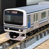 TOMIX E231系スカ色(成田線開業120周年ラッピング)が入線！