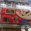 名画を…
