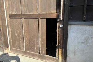 上越市の町家交流館高田小町で木製扉が破損　上越警察に被害届　