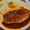 【閉店】丸喜＠日比野でオムライスとんかつのっけ