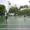 雨のテニス大会