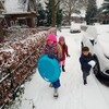 雪遊び