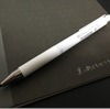 たった200円で黒い紙に書ける白インクボールペンを発見