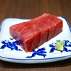 豊洲の「米花」でまぐろ赤身刺し、肉豆腐、キャベツとにんじんの炒め物。