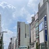 雷雨の八月朔日。銀座でお菓子のお買い物を楽しんだ一日。雨に濡れた多肉植物。