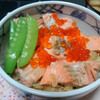 今日の晩飯　鮭はらこ飯とかぼちゃの煮物を作ってみた