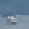 　海辺の風景・豪華客船Le Solealとヨット