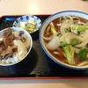 お食事処　あさひや食堂　馬肉うどん＆茶碗馬肉丼セット