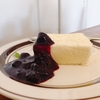 殿堂入りのお皿たち　その３３７【ノスタルジアカフェさん　の　チーズケーキ】