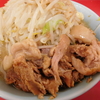 ラーメン二郎　新宿歌舞伎町店　ラーメン　ブタ入り