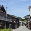 根羽村立図書館を訪れる