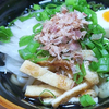 6月5日（土）昼食の冷やしうどんと、夕食の白身魚焼き。