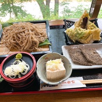 曲家のおそば。