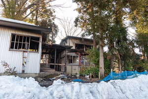 上越市新町で住宅全焼　住人は避難しけが人なし