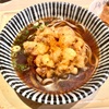 【新店】立ち喰い蕎麦 噛む。（神保町）いか下足天そば＋五目稲荷