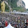 マレーシア・バトゥ洞窟【ヒンドゥー教徒世界9億人の聖地】 Malaysia/Batu Caves