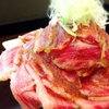 肉丼：インパクト抜群！これぞ”映え丼”！【はみ出るカルビ丼】を吉祥寺で｜フレッシュグリルイチヤ