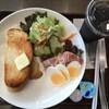 土日断食していたので、軽くトーストセットから食べ始める。 (@ アーバングローブカフェ in 豊島区, 東京都) 
