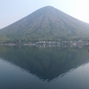 日光　半月山と社山