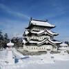 弘前城雪燈籠まつり、寒波のおかげでコンクリートさながら固く美しい雪像に仕上がっていたよ