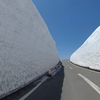 雪の回廊がデカすぎる蔵王エコーラインリベンジ