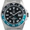 2万円台でGMTは夢じゃない！[HYAKUICHI 101] No.14 機械式GMT アクア×ブラックが、あなたの腕元に世界を呼び込む理由