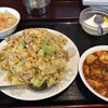 叙香苑（富岡）のレタスチャーハンと小皿麻婆